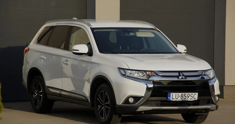 Mitsubishi Outlander cena 69900 przebieg: 129000, rok produkcji 2017 z Lublin małe 781